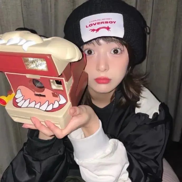 她来自蔚蓝深处